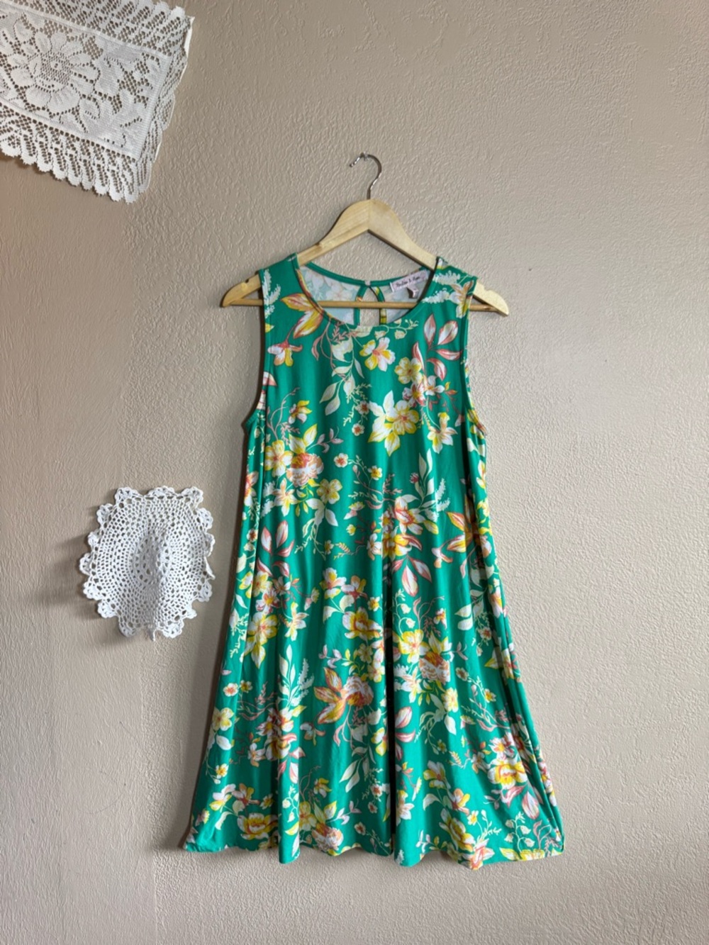 Harlow & Rose Women's Swing Dress Sleeveless Pullover Small Green Floral |Size M